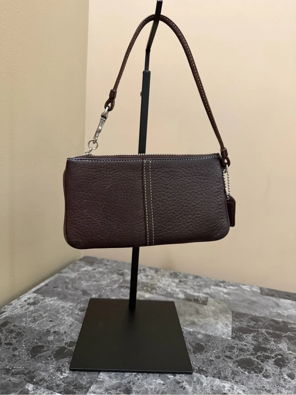 GENUINE VINTAGE BROWN PEBBLED LEATHER COACH WRISTLET WALLET HANG TAG